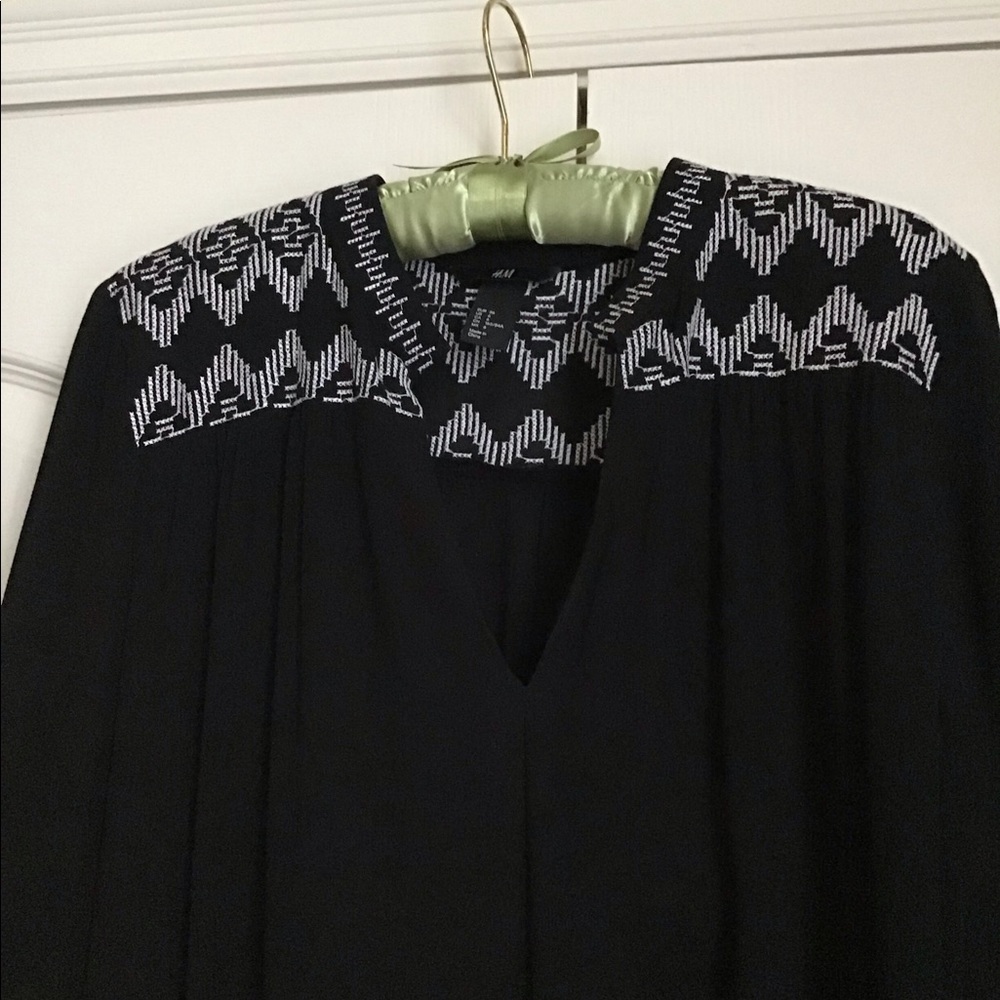 Black long tunic - Picture 2 of 4